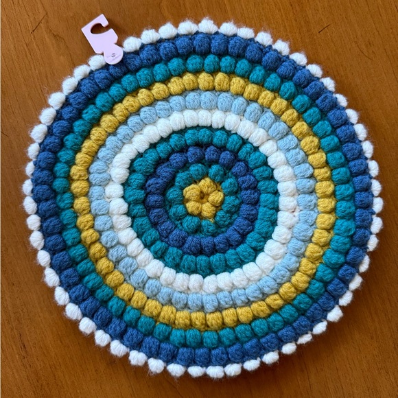 NWT Kate Spade Crochet Bobble Beret, Multicolor - Picture 2 of 6